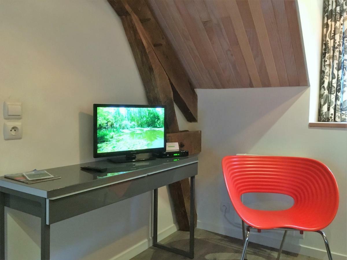 Moulin De La Fayolle Bed & Breakfast Blot-l'Eglise Bagian luar foto